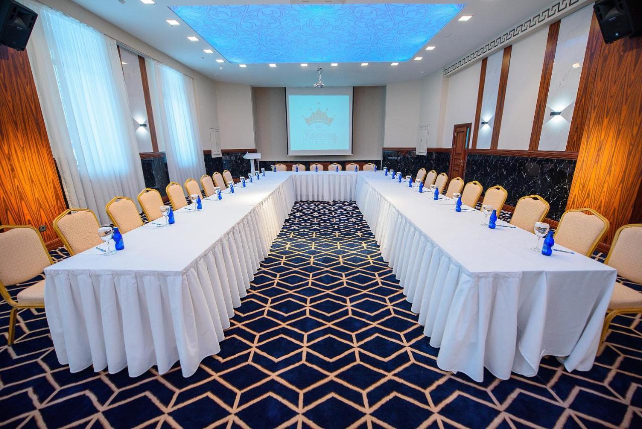 Kazakhstan Hotel Almaty Eksteriør billede