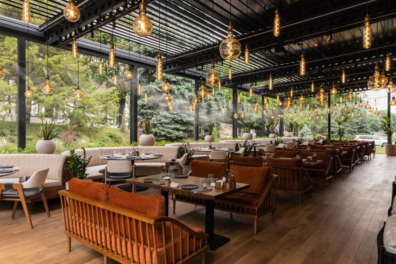 Kazakhstan Hotel Almaty Eksteriør billede