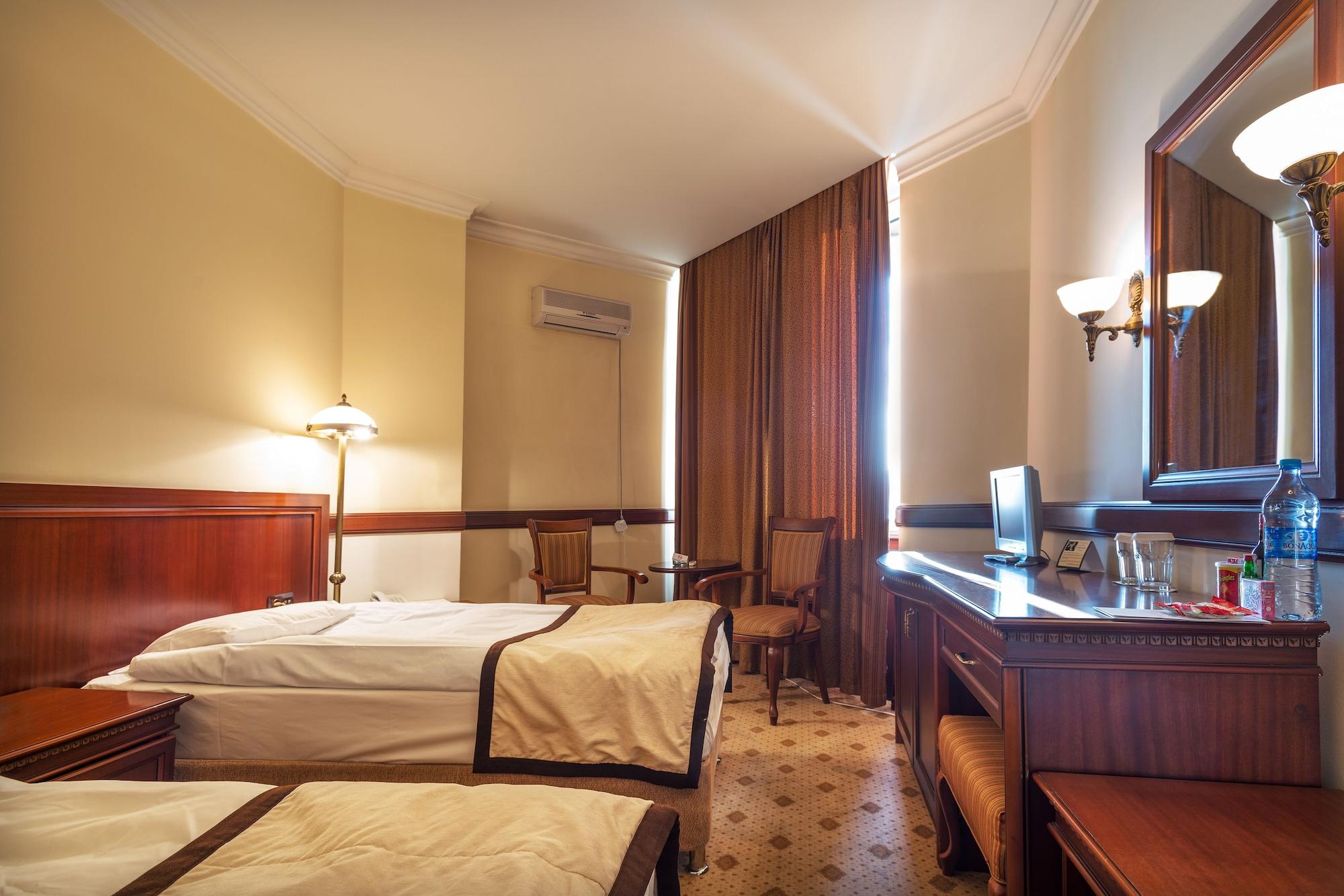 Kazakhstan Hotel Almaty Eksteriør billede