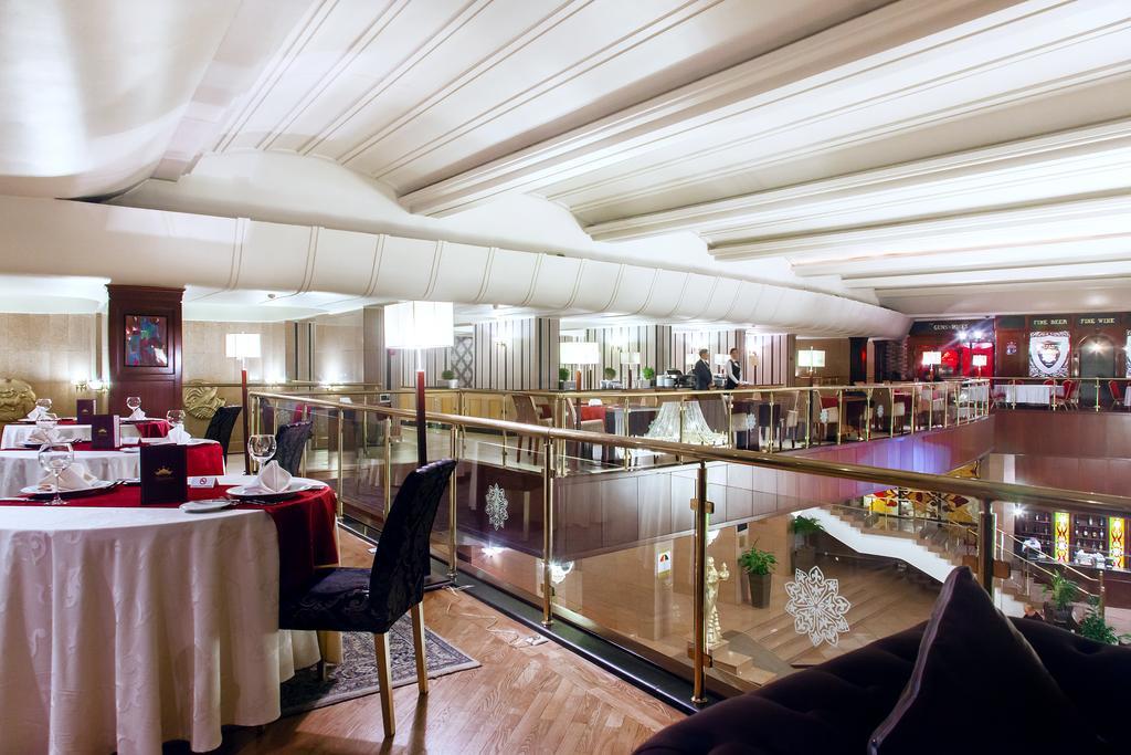Kazakhstan Hotel Almaty Eksteriør billede